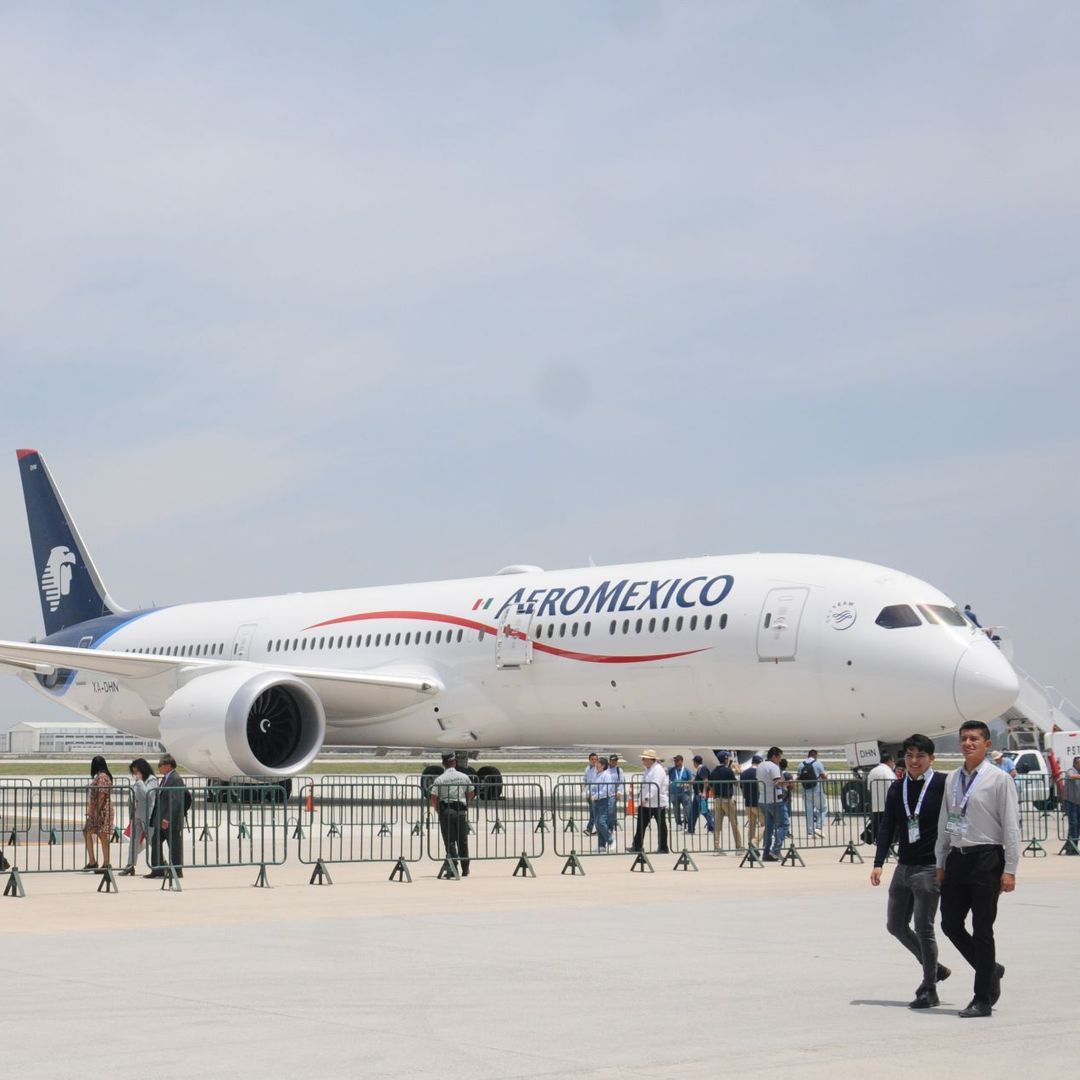 Aeronave de Aeroméxico es expuesta